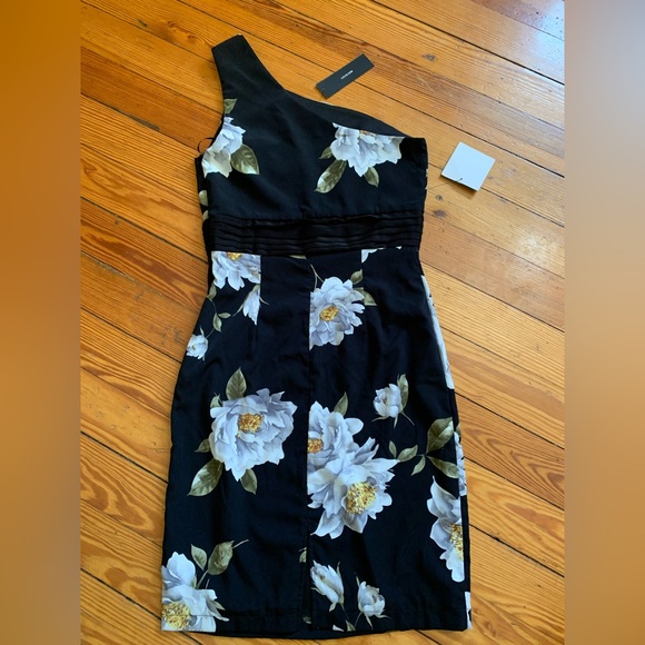 NWT! Lulus Black Floral One Shoulder Dress 👗 Size S - Picture 4 of 12